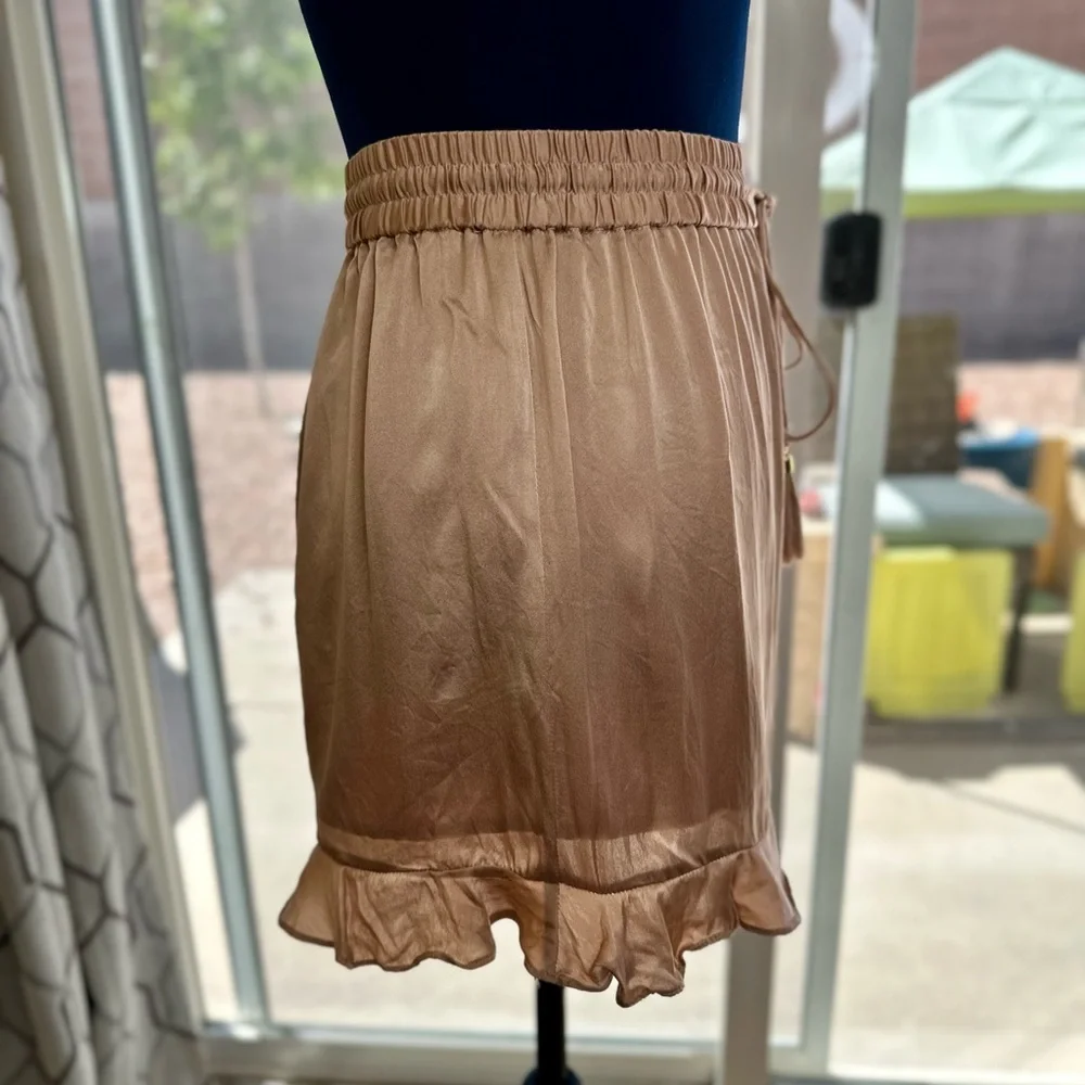 EUC Zimmermann Nude Silk Flutter Shorts - Picture 14 of 17